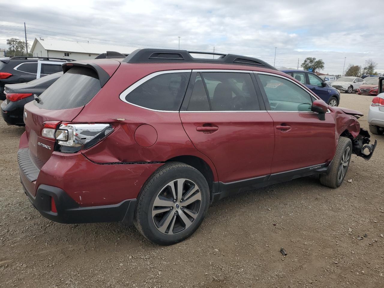 2019 Subaru Outback 2.5I Limited - Image 3