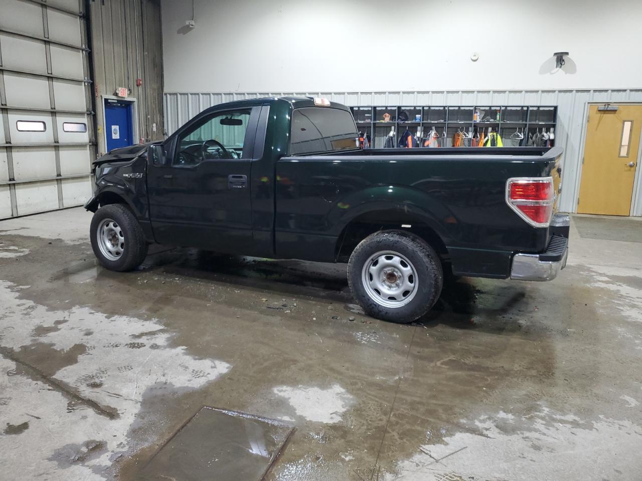 2014 Ford F150 - Image 2