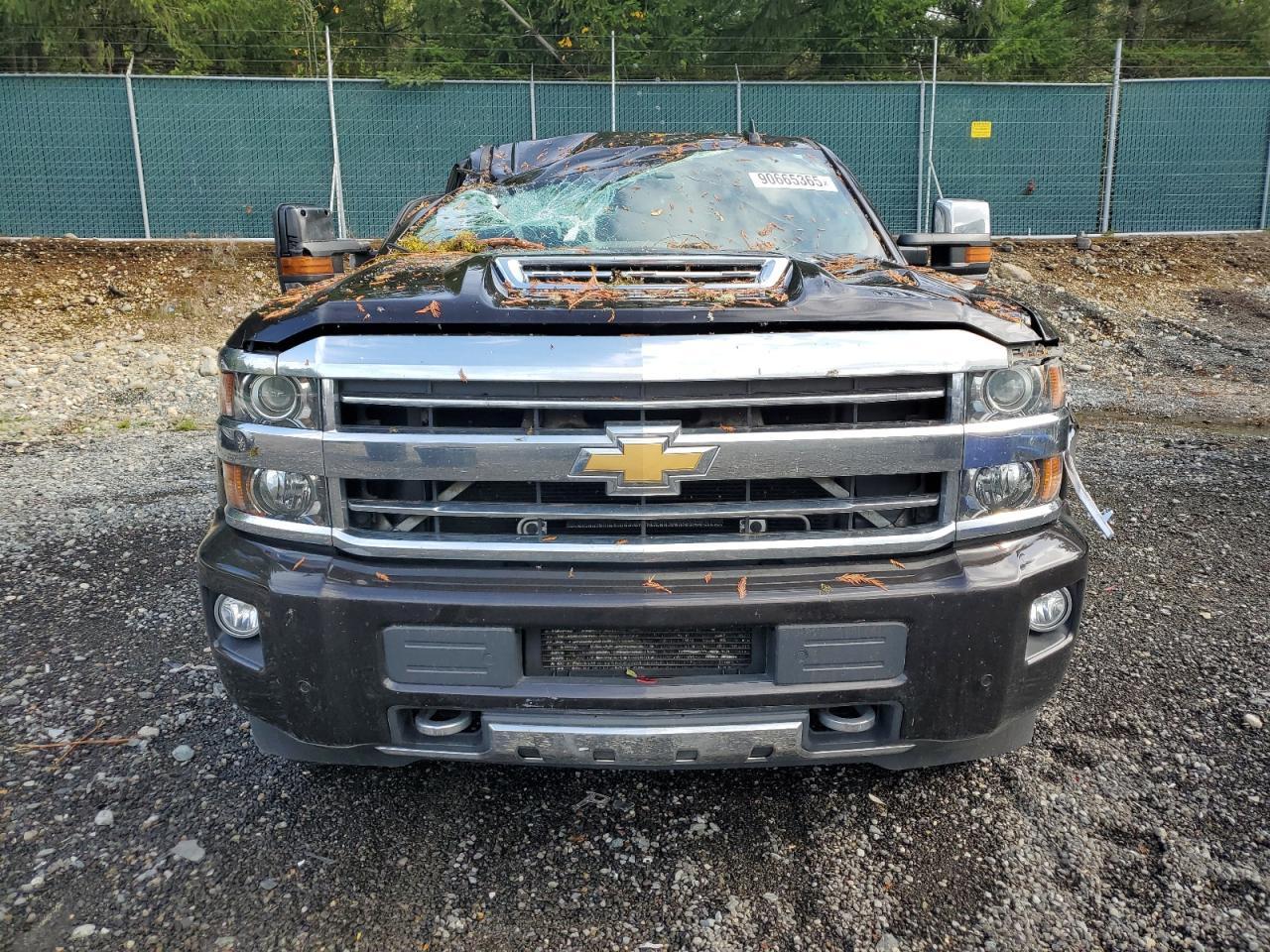 2018 Chevrolet Silverado K2500 High Country - Image 5
