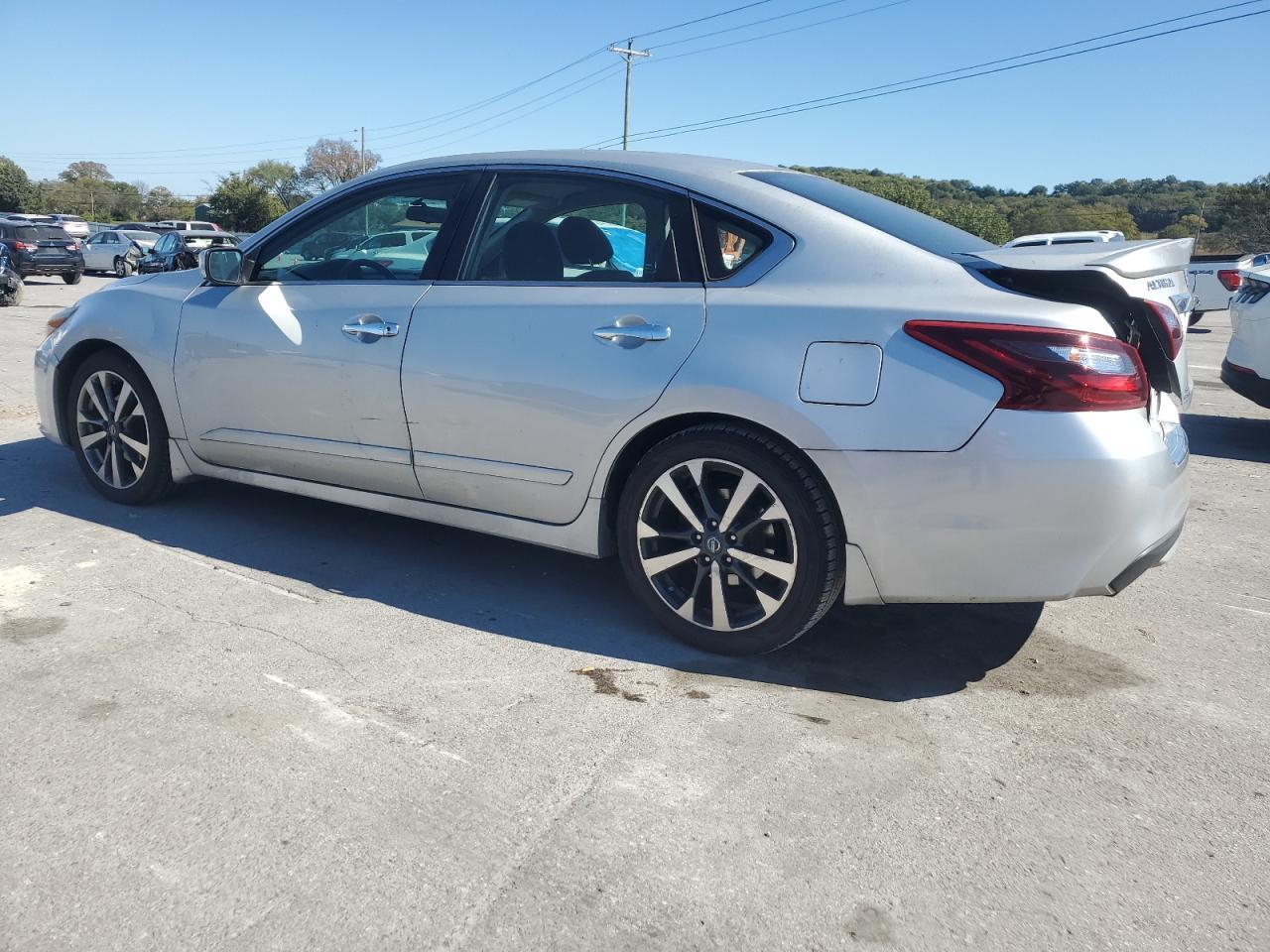 2017 Nissan Altima 2.5 - Фото 2