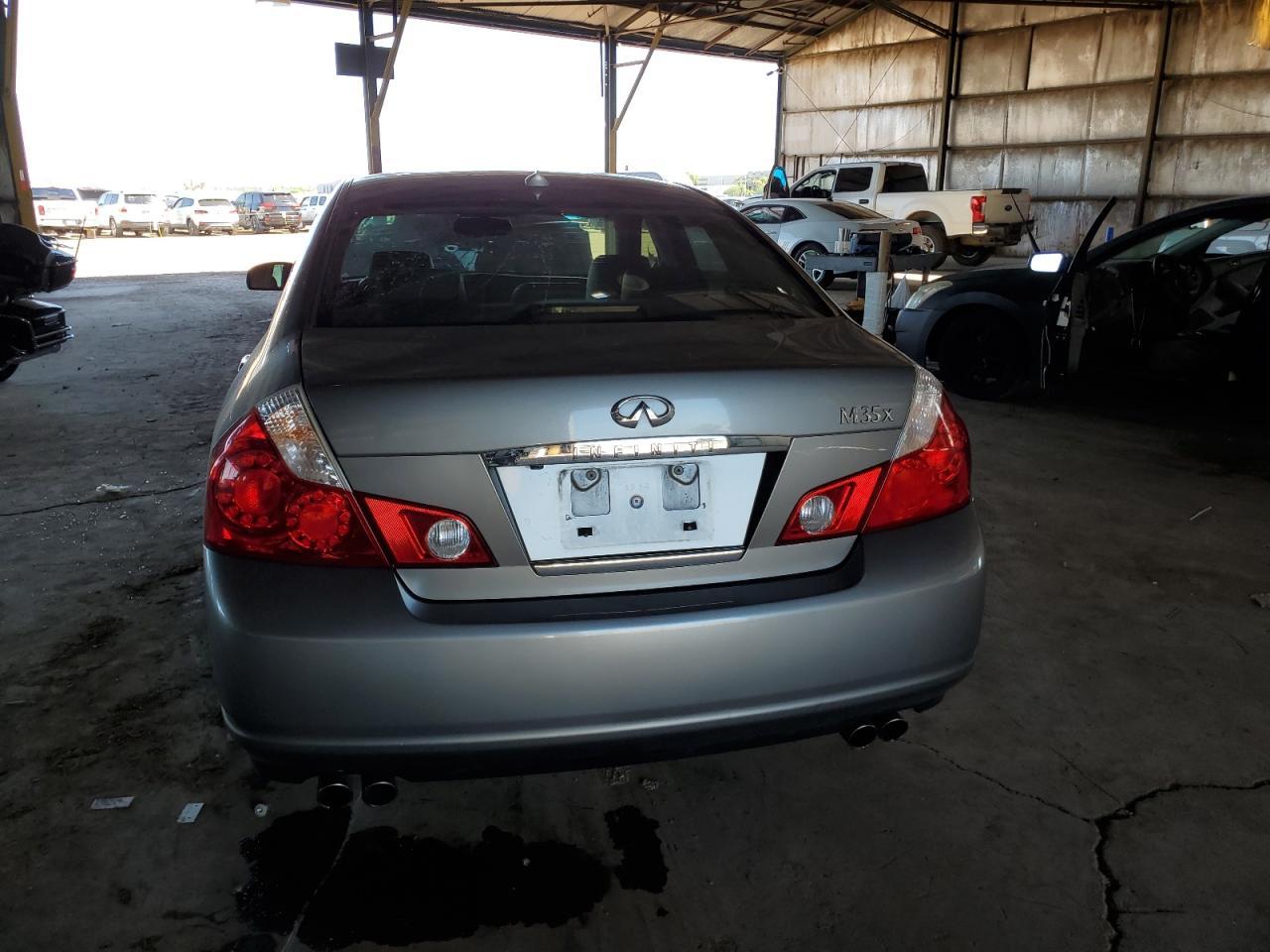 2006 Infiniti M35 Base - Image 6