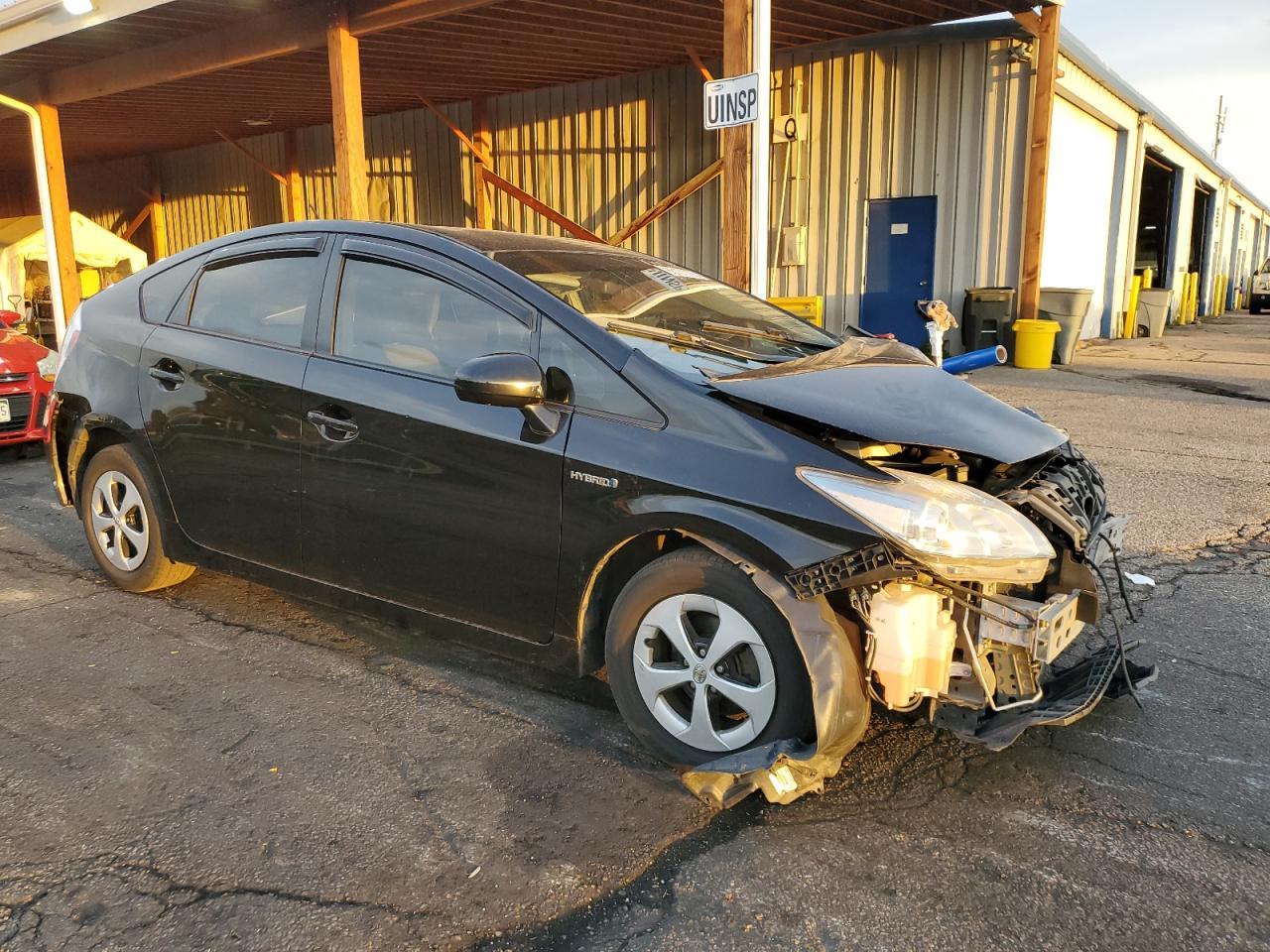 2012 Toyota Prius - Фото 4