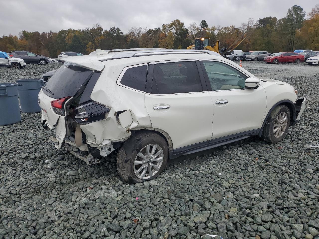 2018 Nissan Rogue S - Image 3