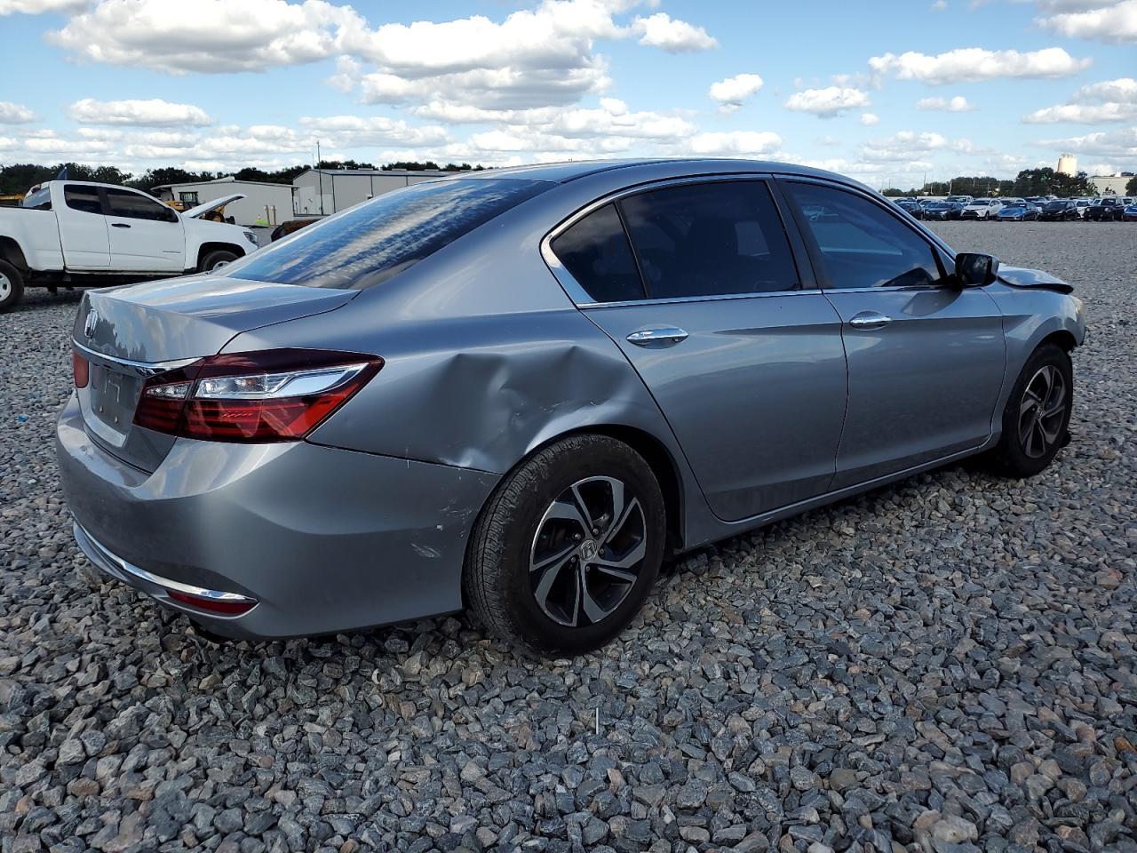 2017 Honda Accord Lx - Фото 3