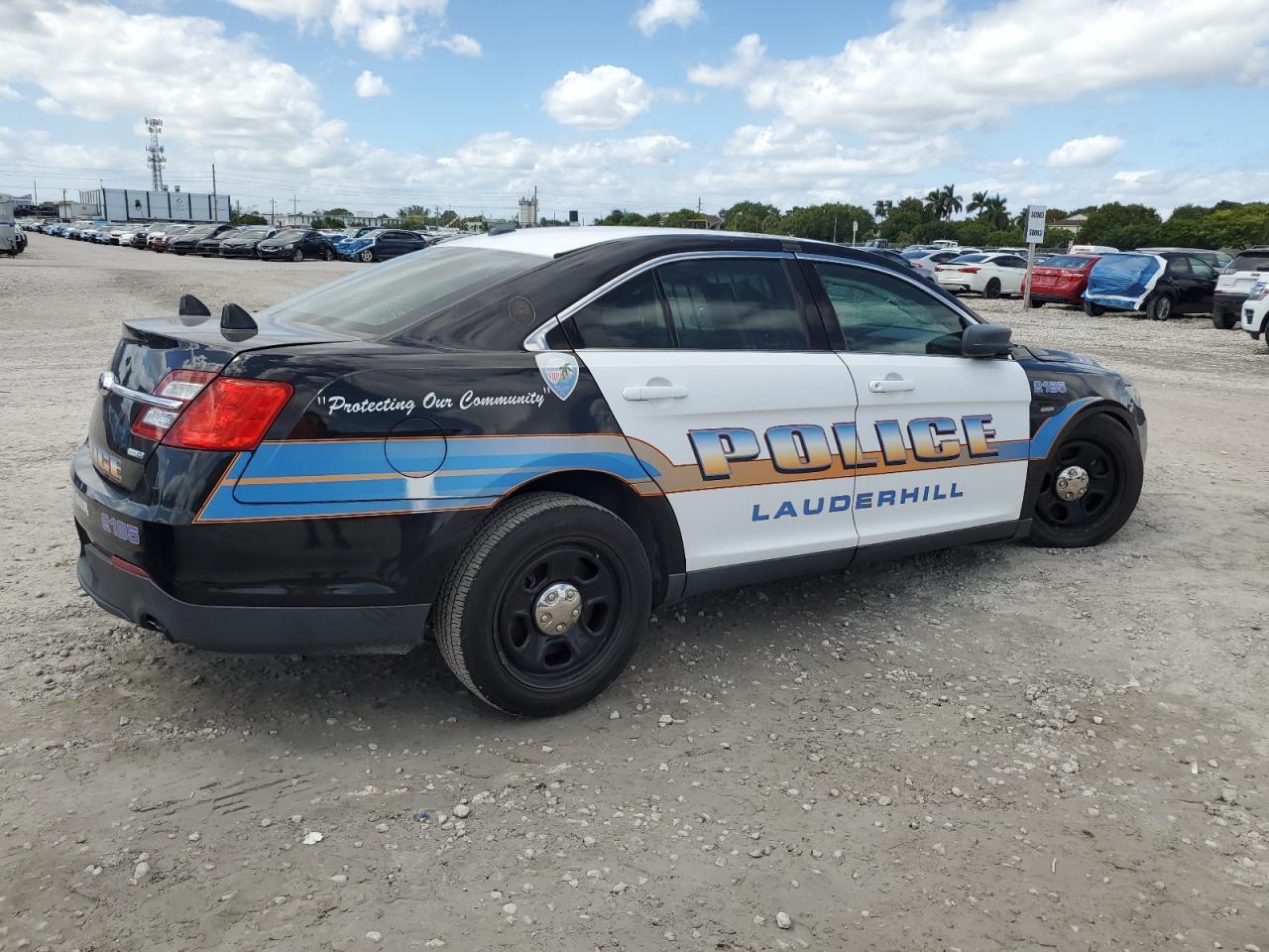 2016 Ford Taurus Police Interceptor - Image 3
