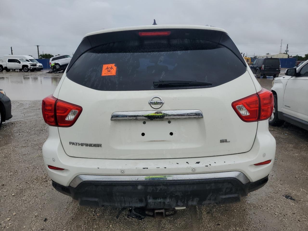 2018 Nissan Pathfinder S - Фото 6