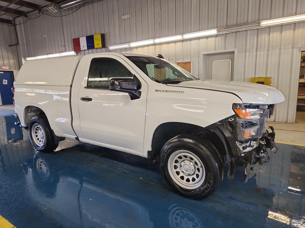 2023 Chevrolet Silverado C1500 - Фото 4