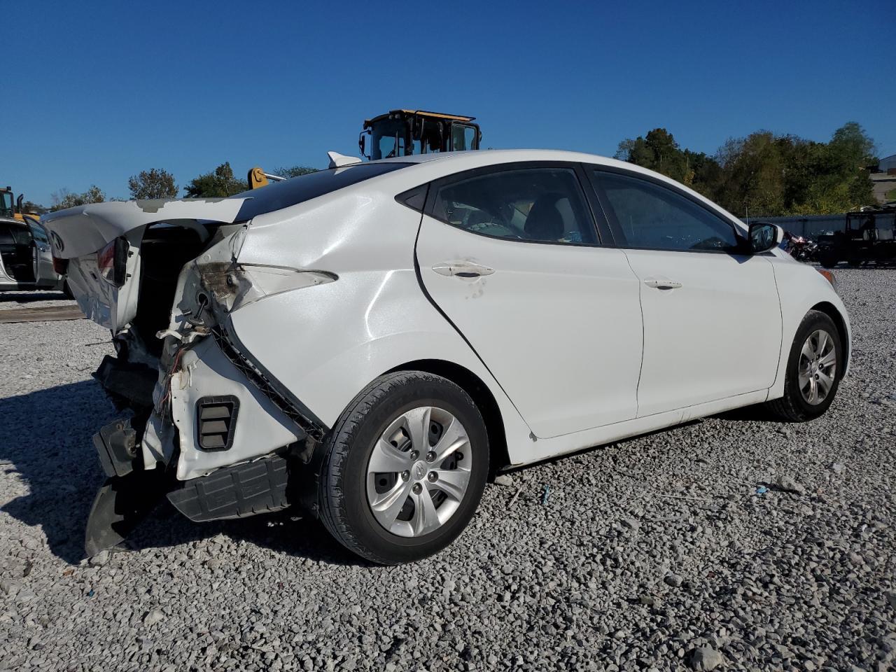 2016 Hyundai Elantra Se - Фото 3
