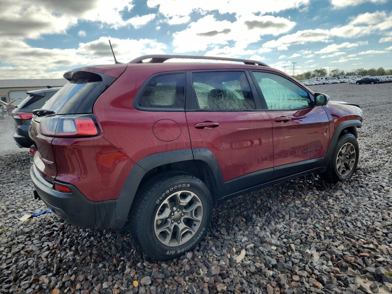 2021 Jeep Cherokee Trailhawk - Image 3