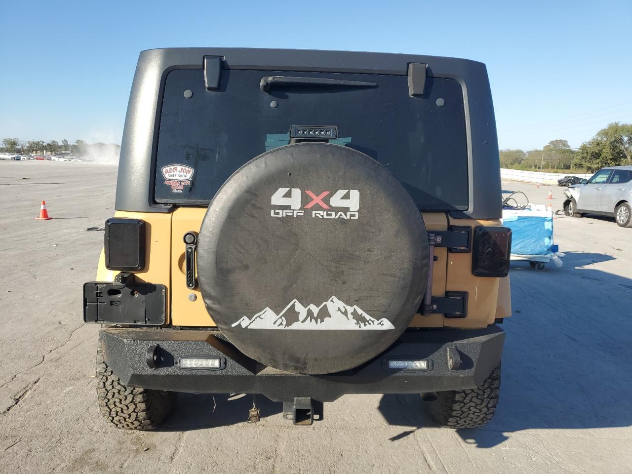 2013 Jeep Wrangler Unlimited Sahara - Фото 6