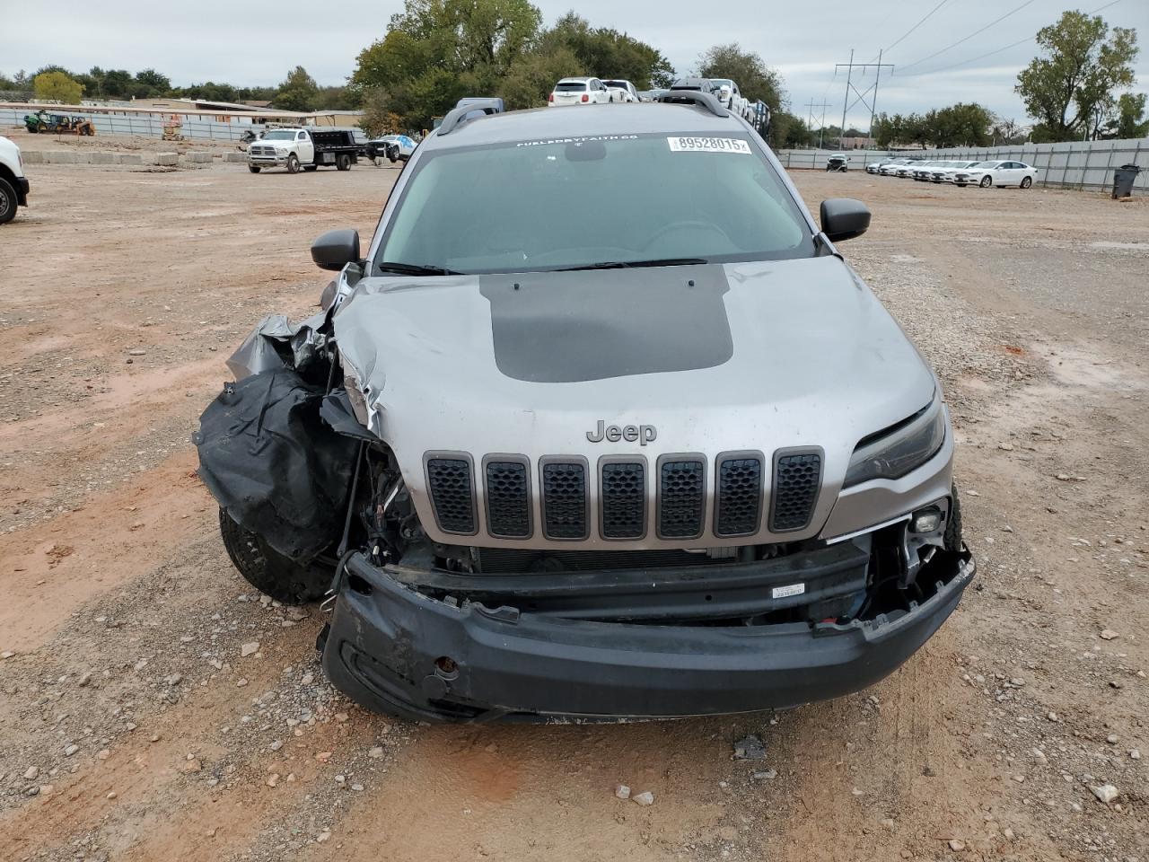 2019 Jeep Cherokee Trailhawk - Image 5