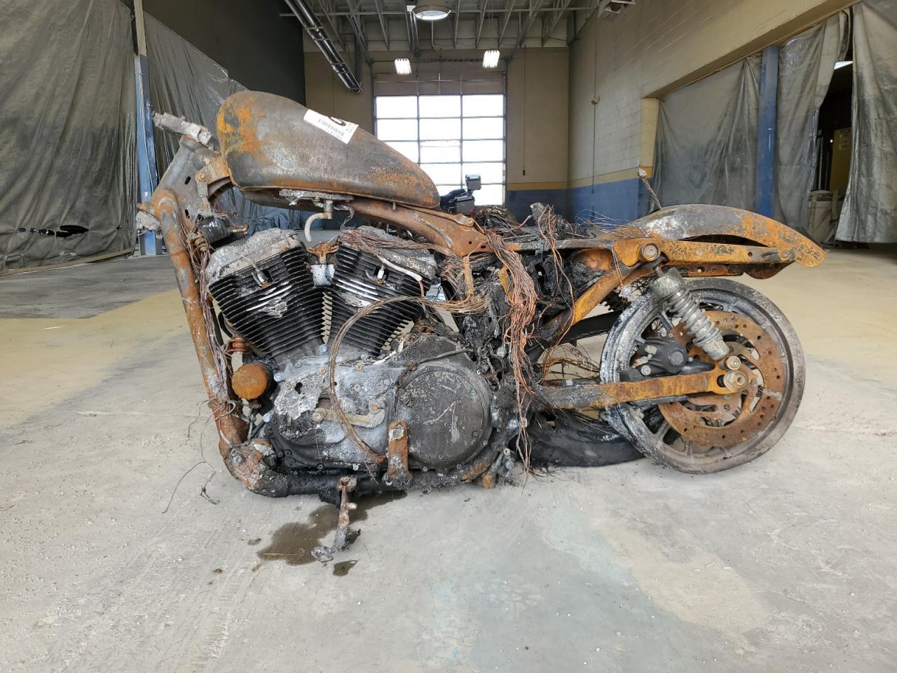 2009 Harley-Davidson Xl883 N - Фото 3