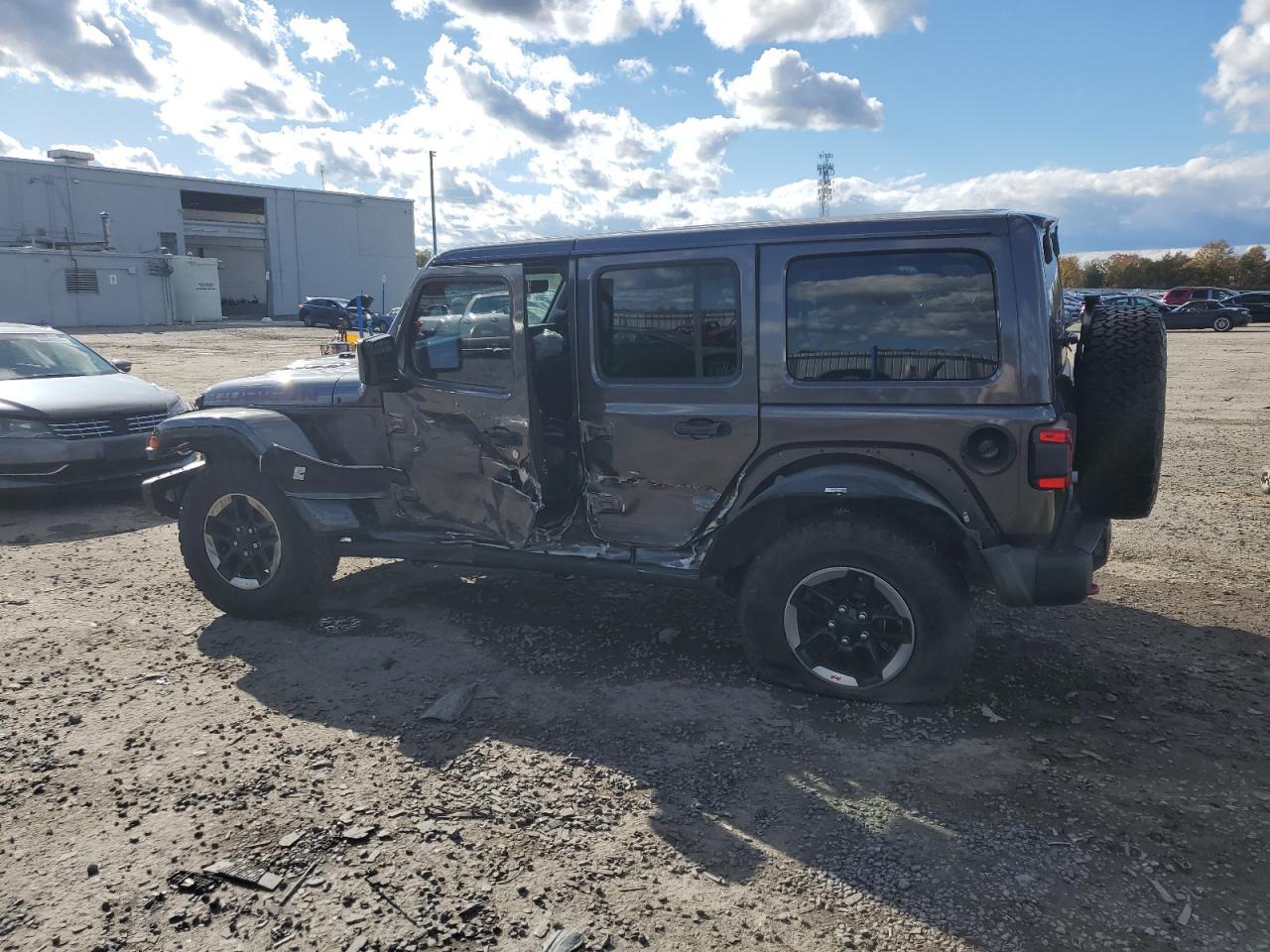 2018 Jeep Wrangler Unlimited Rubicon - Фото 2