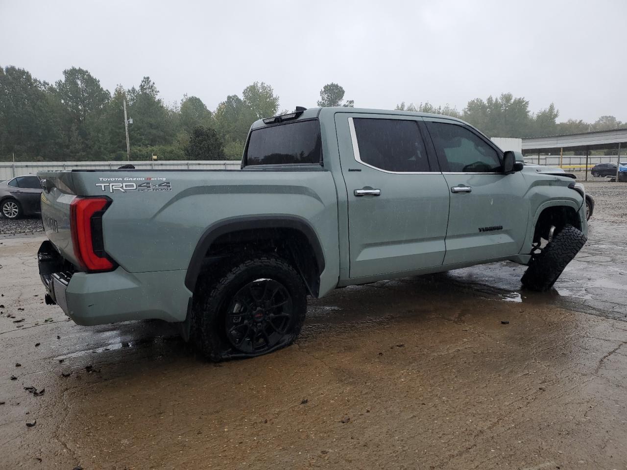 2023 Toyota Tundra Crewmax Limited - Image 3