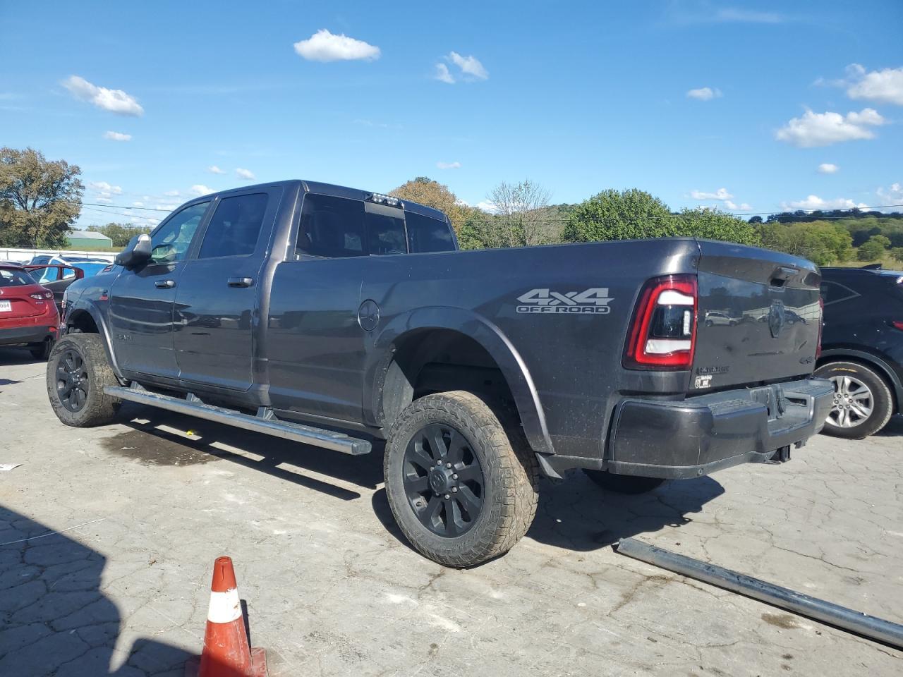 2020 Ram 2500 Laramie - Фото 2