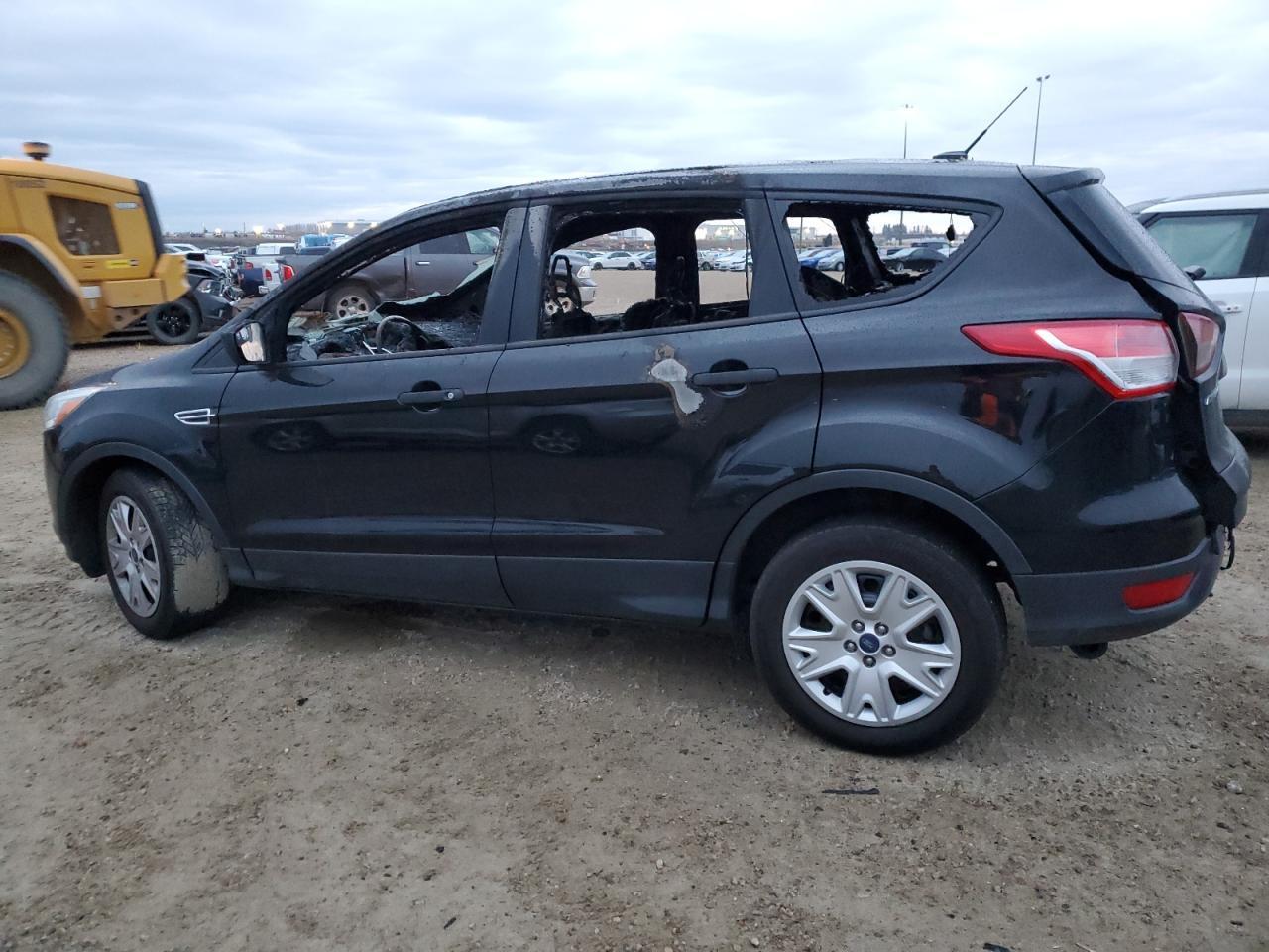 2014 Ford Escape S - Фото 2