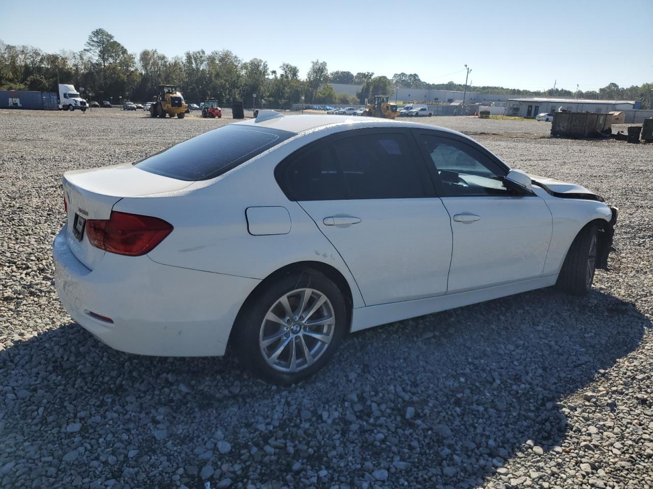 2016 BMW 320 I - Фото 3