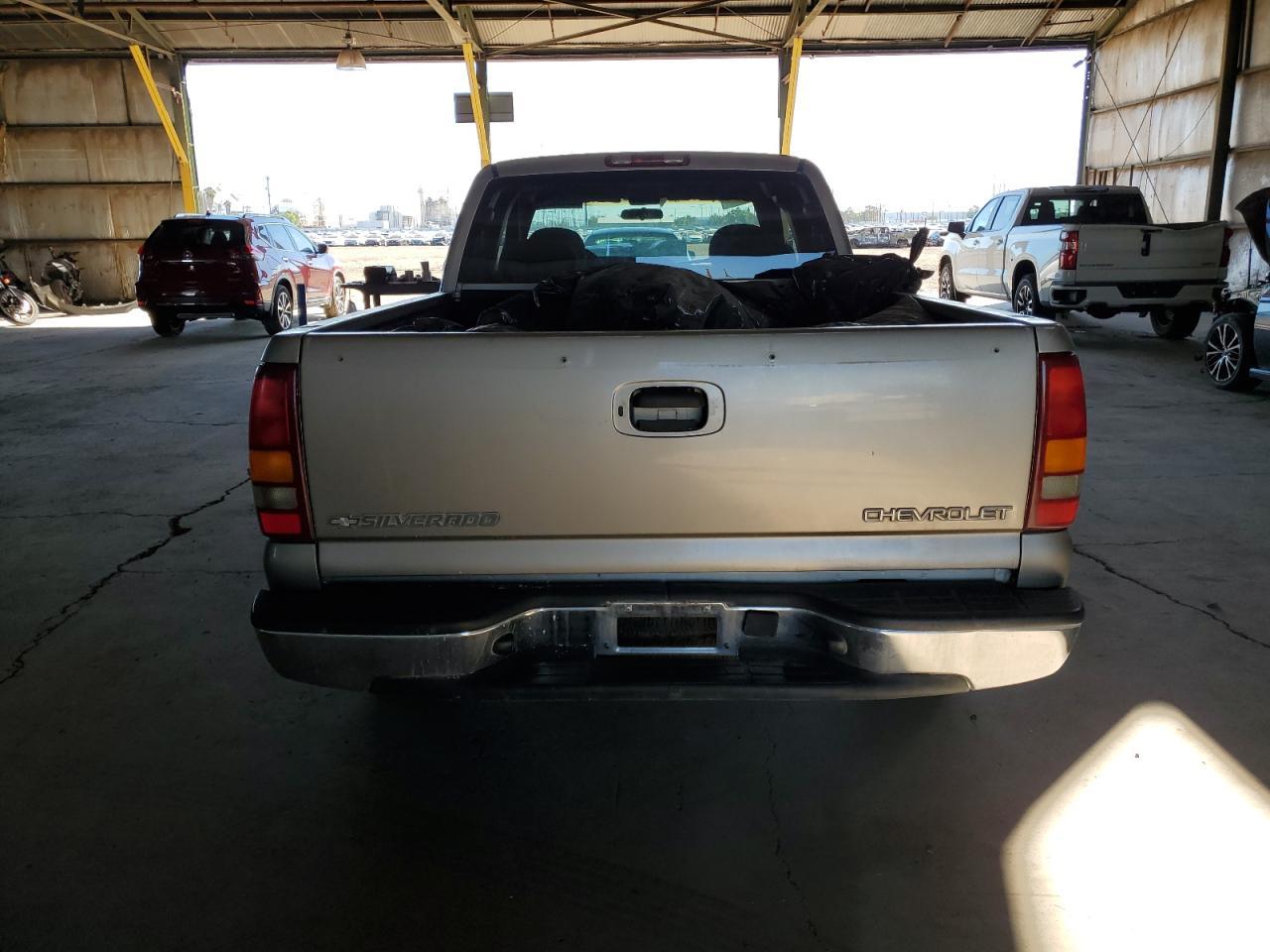 1999 Chevrolet Silverado C1500 - Image 6