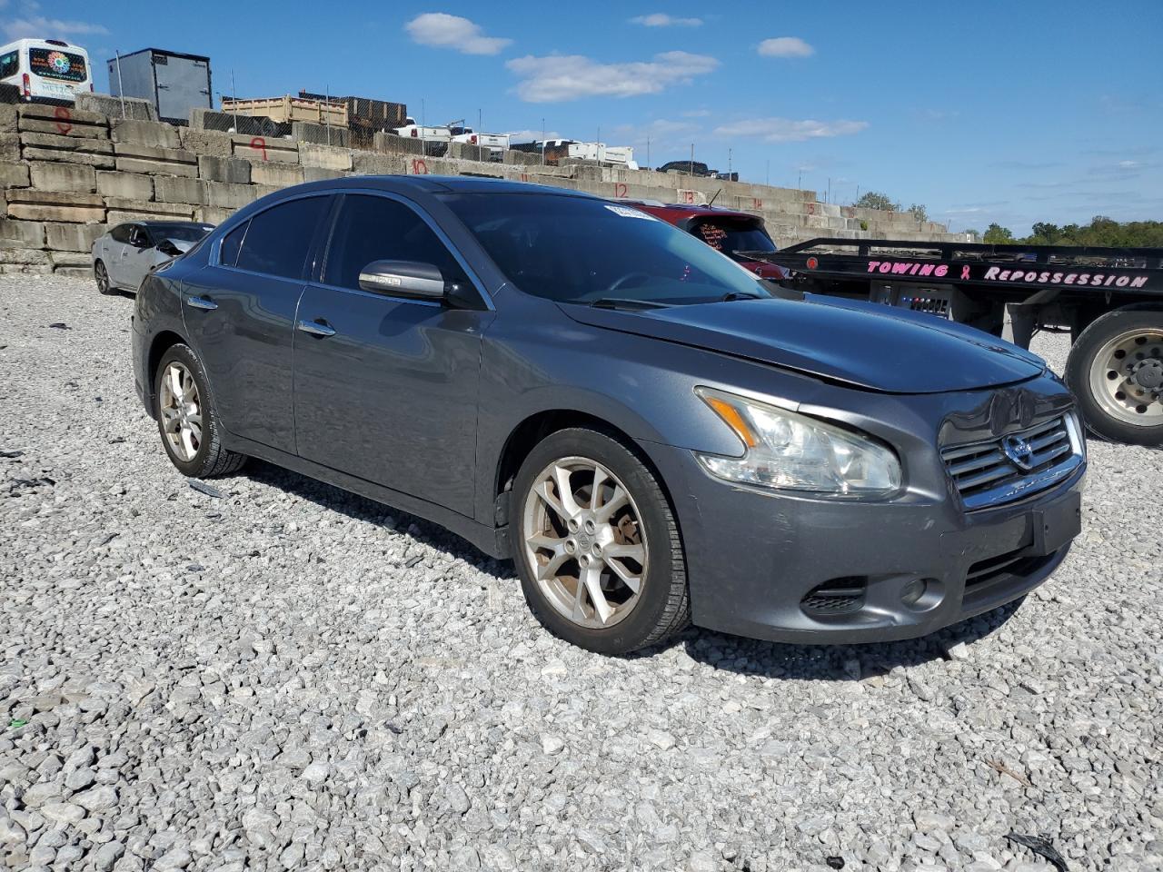 2014 Nissan Maxima S - Image 4