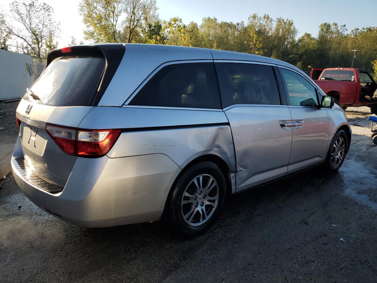 2012 Honda Odyssey Exl - Фото 3