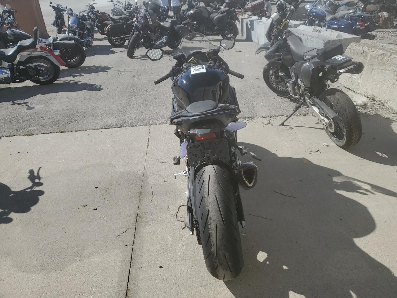 2025 BMW Motorrad S 1000 - Фото 4