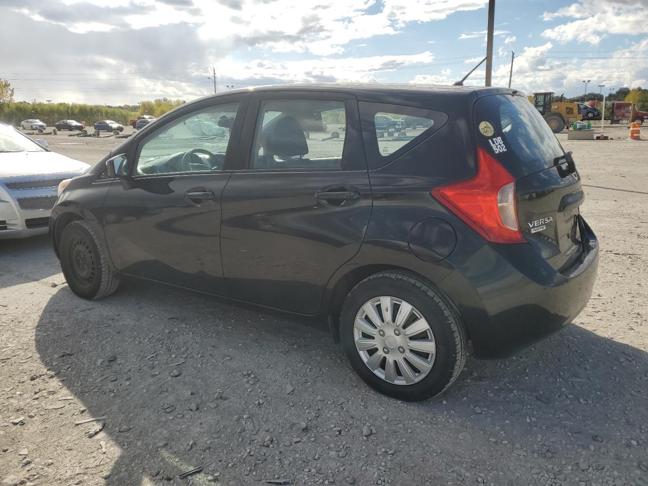 2015 Nissan Versa Note S - Фото 2