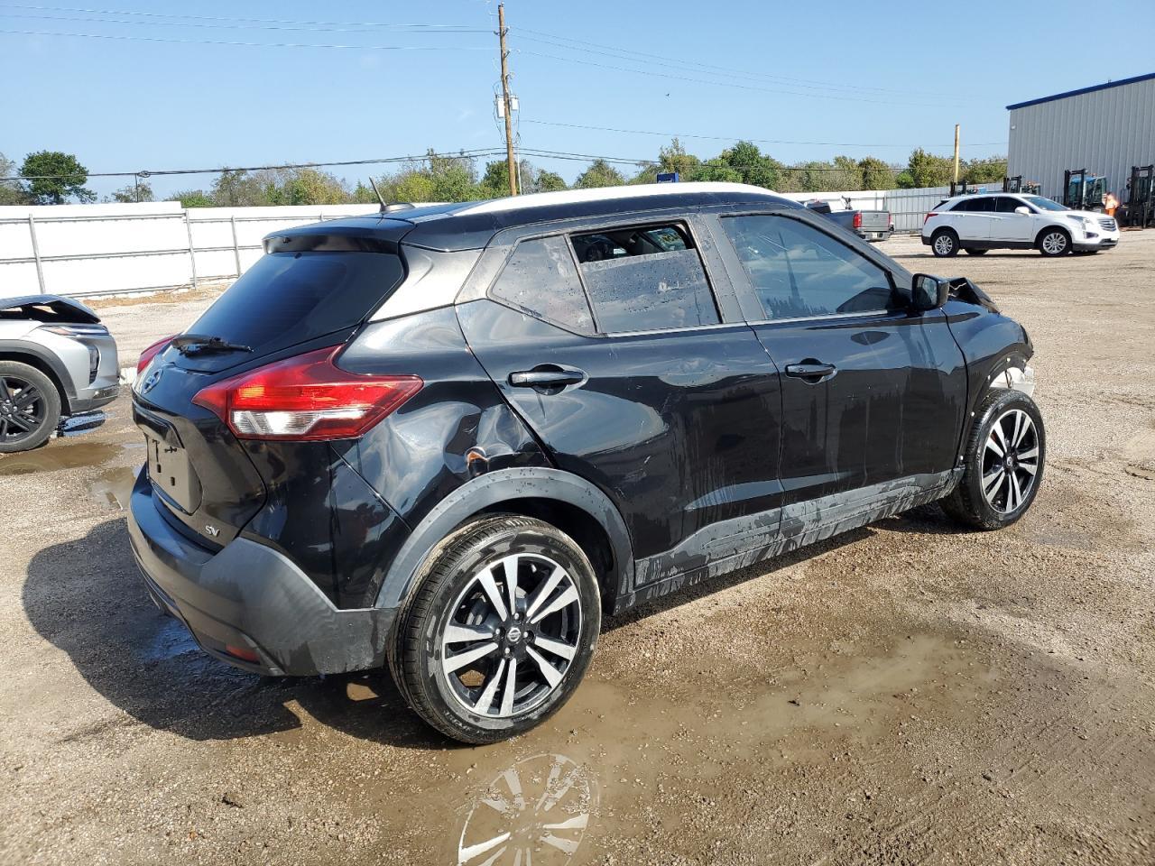 2019 Nissan Kicks S - Фото 3