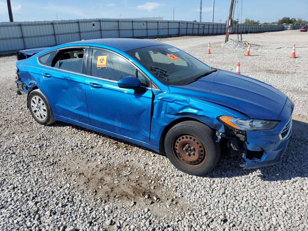 2019 Ford Fusion S - Фото 4