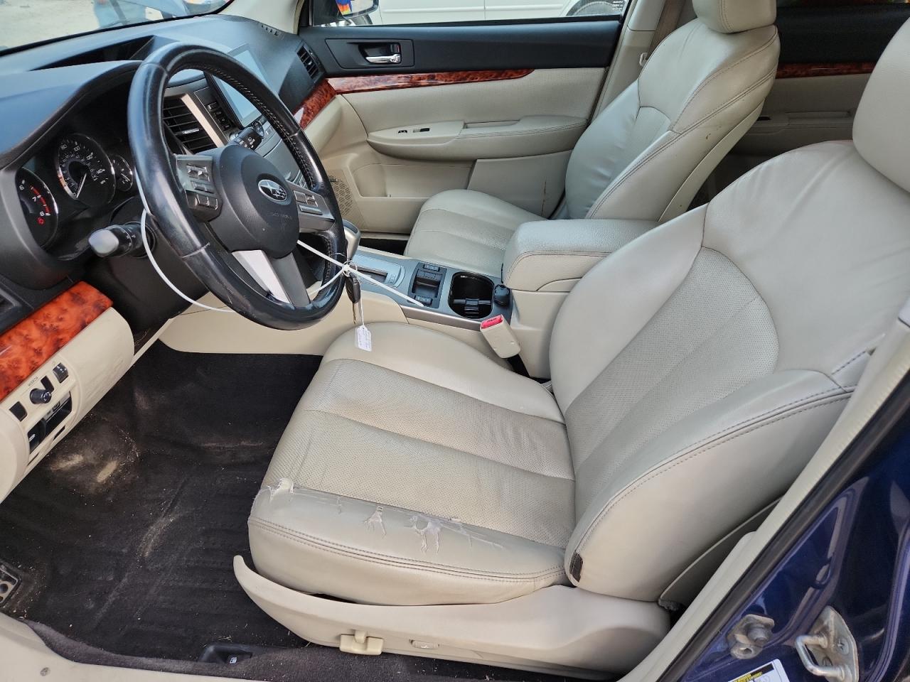 2010 Subaru Outback 2.5I Limited - Фото 7