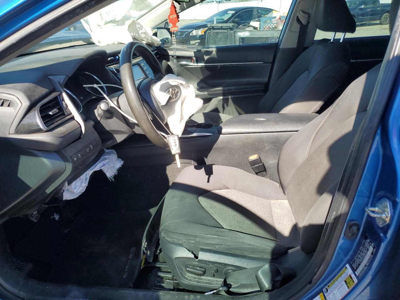 2019 Toyota Camry L - Фото 7