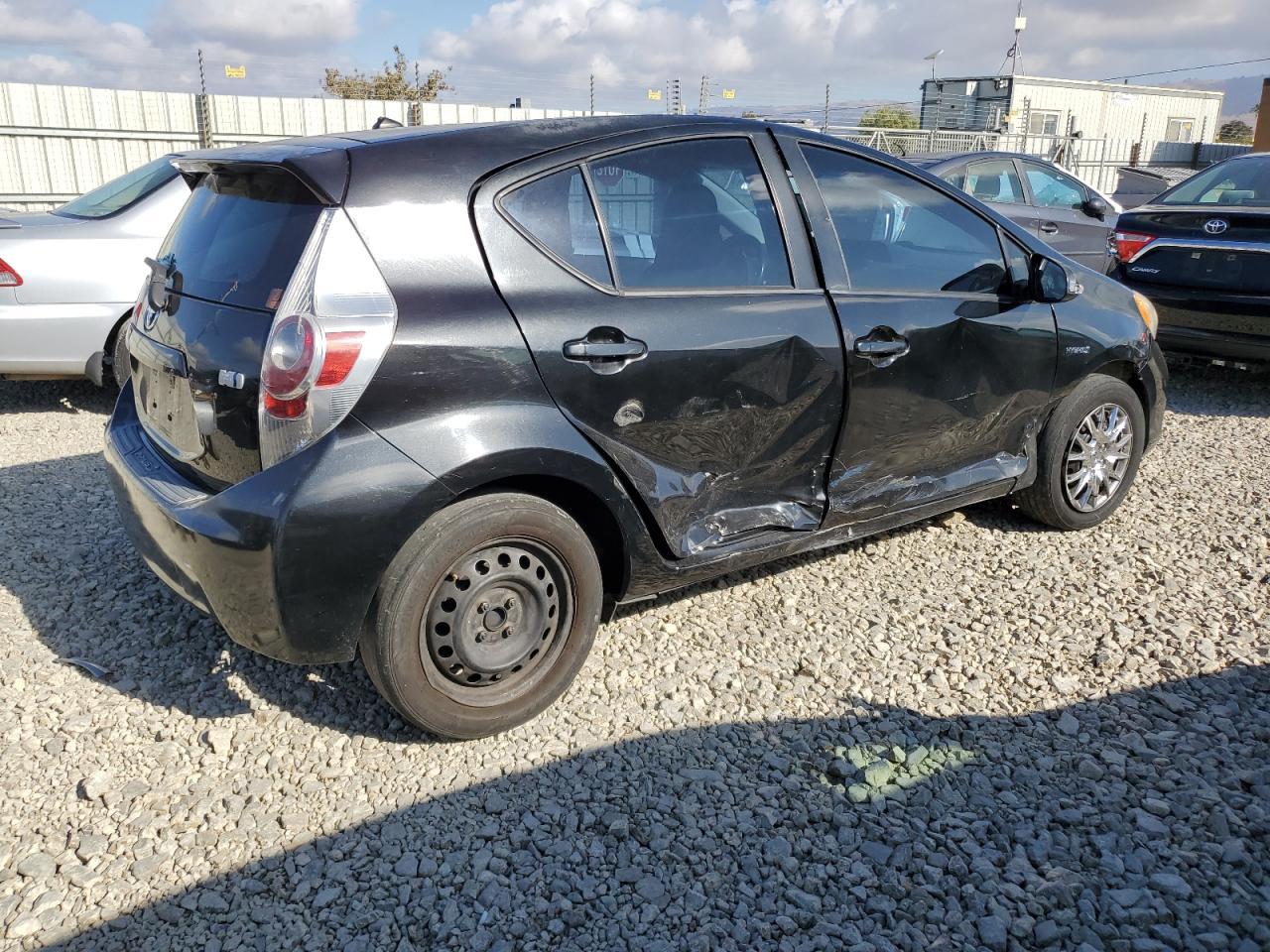 2013 Toyota Prius C - Фото 3