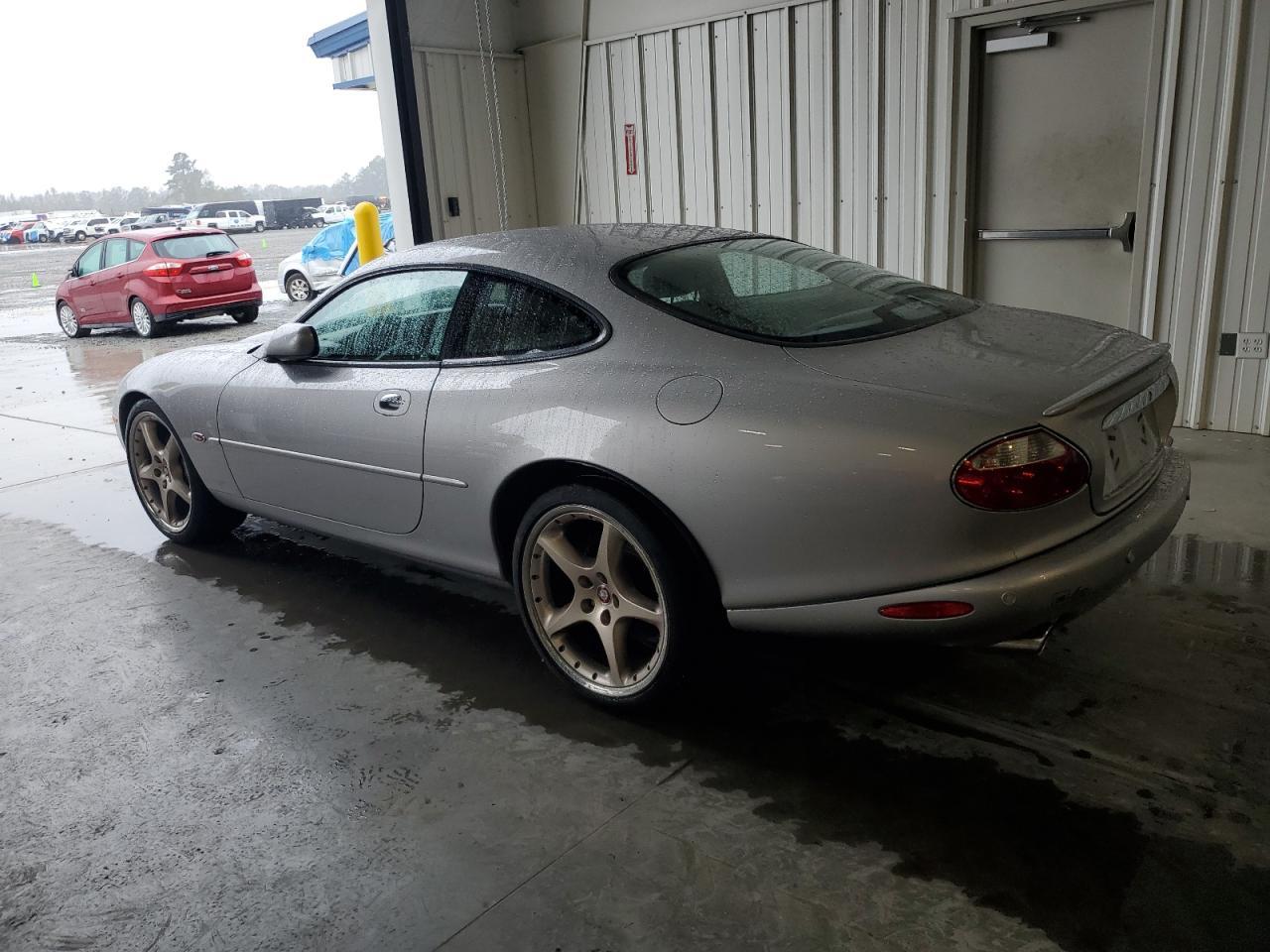 2001 Jaguar Xkr - Фото 2