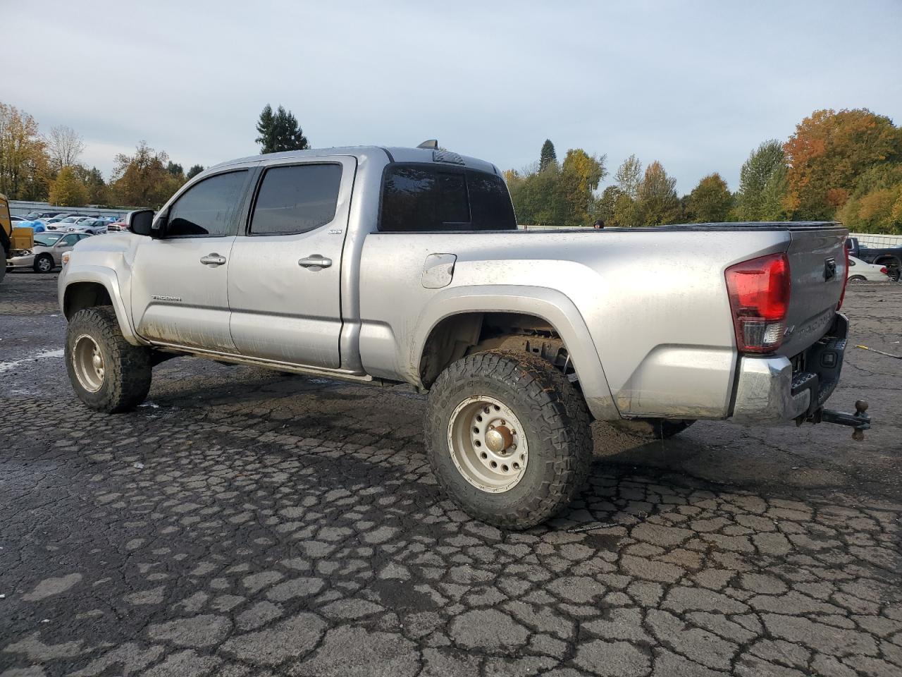 2020 Toyota Tacoma Double Cab - Image 2
