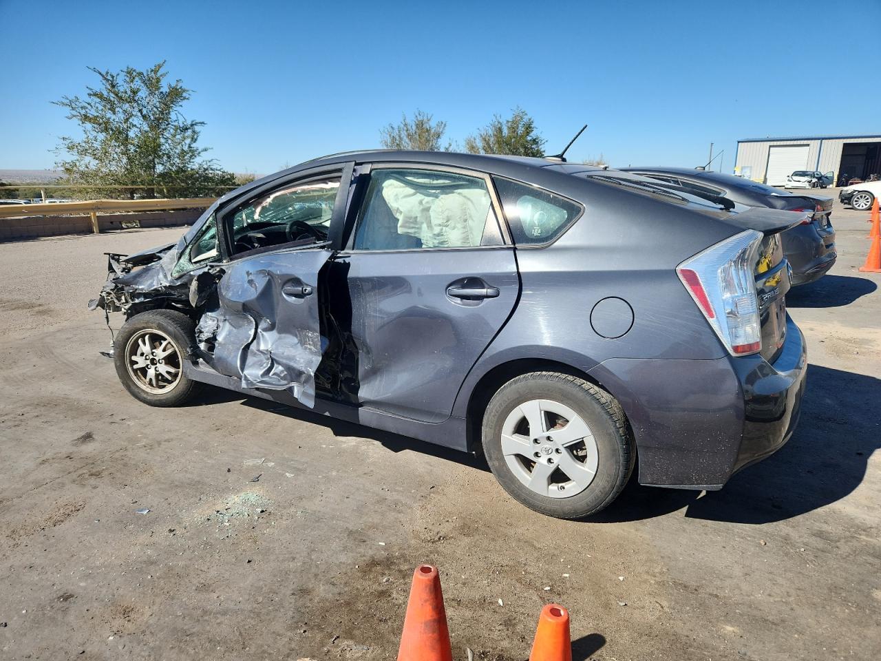 2010 Toyota Prius - Фото 2