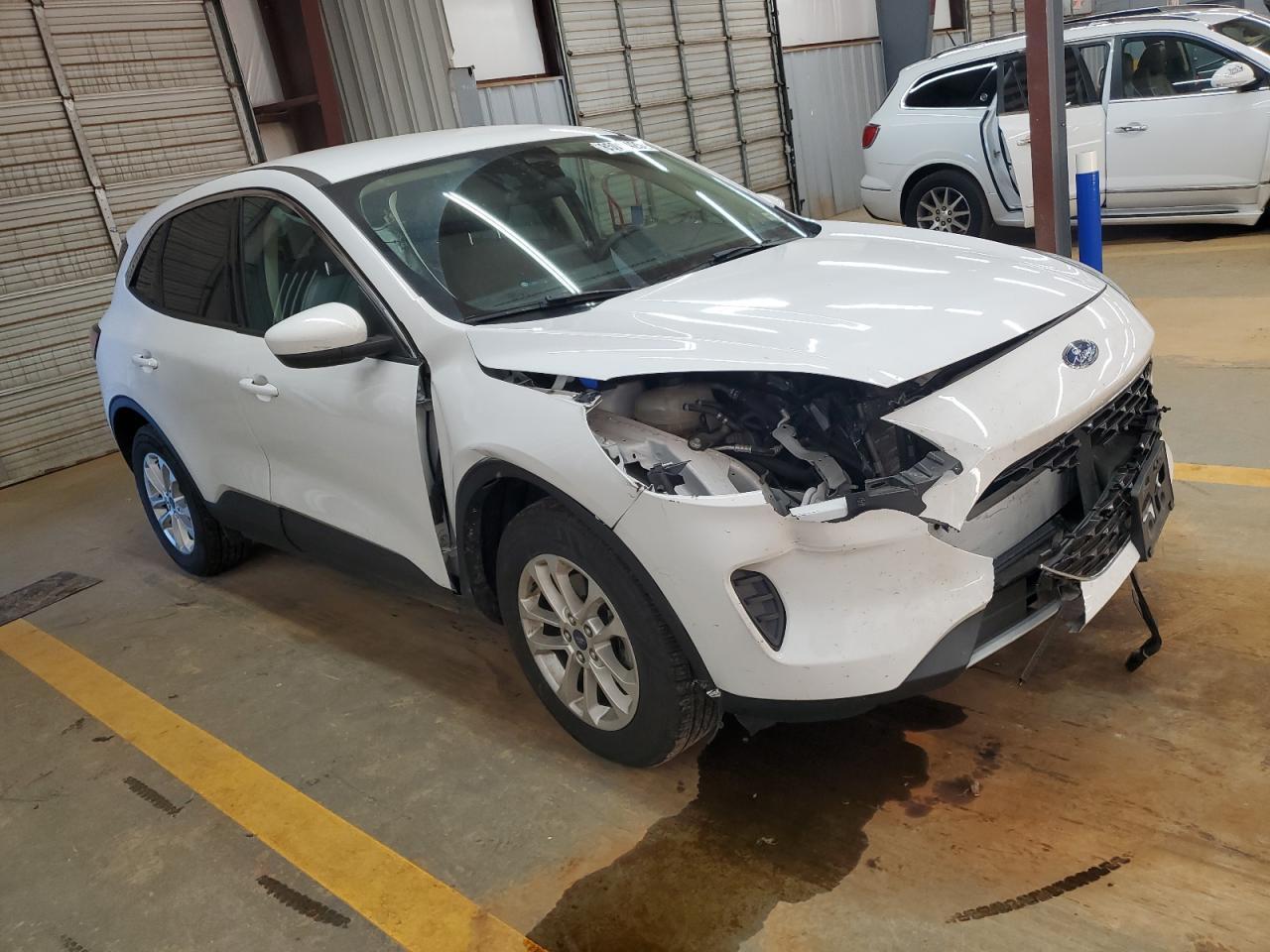 2020 Ford Escape Se - Фото 4