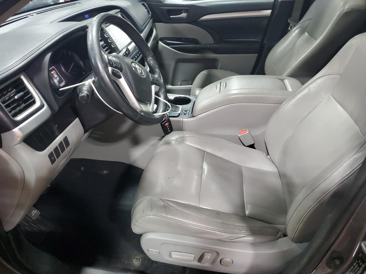 2015 Toyota Highlander Xle - Фото 7