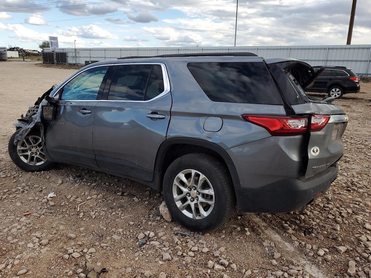2020 Chevrolet Traverse Lt - Фото 2