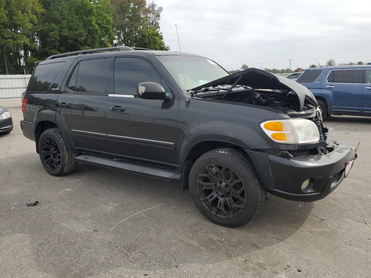 2004 Toyota Sequoia Limited - Image 4