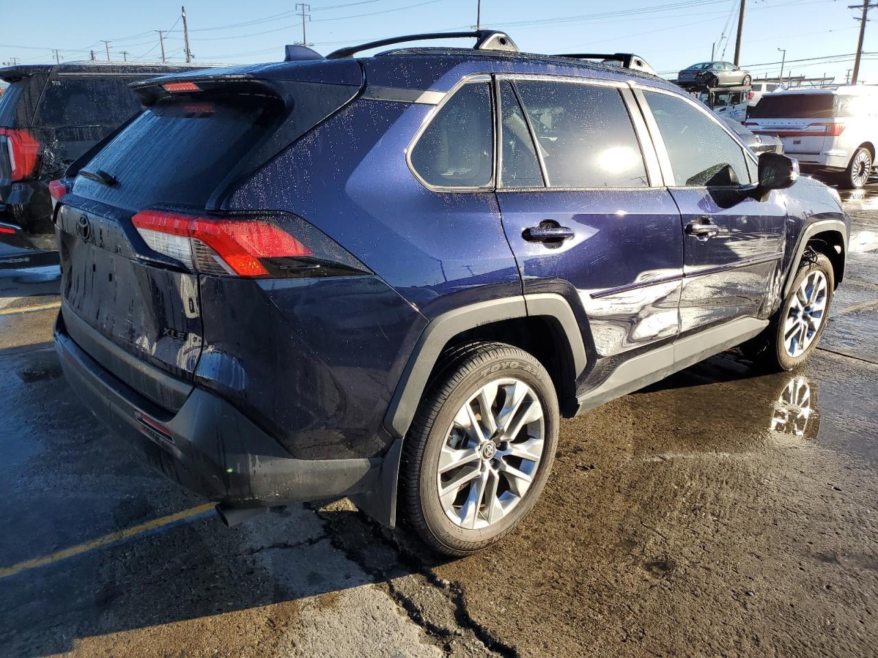 2024 Toyota Rav4 Xle Premium - Фото 3
