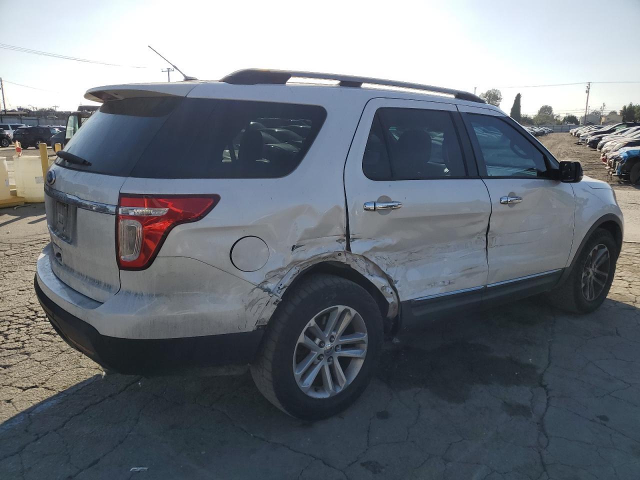 2011 Ford Explorer Xlt - Фото 3