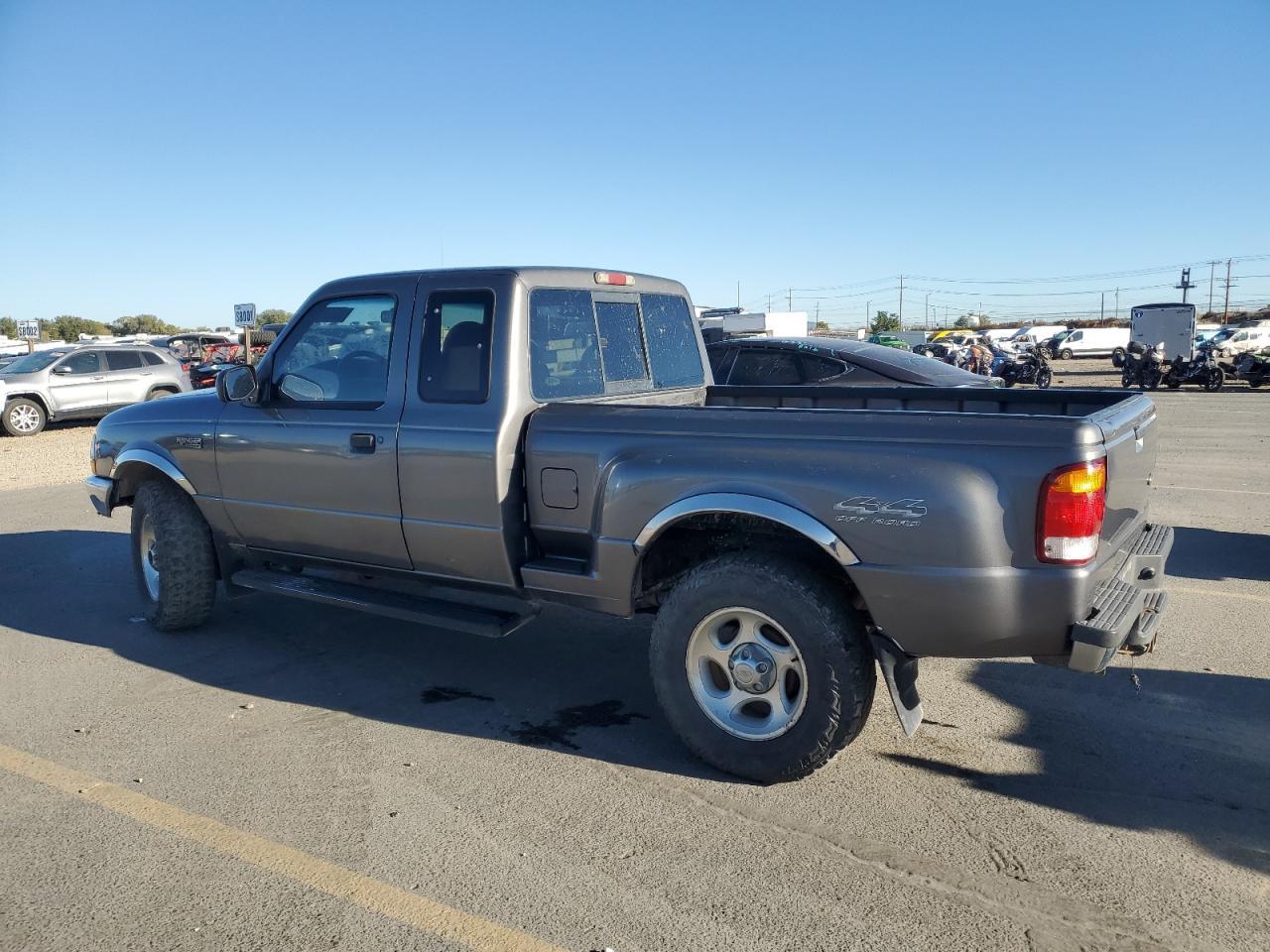 1999 Ford Ranger Super Cab - Image 2