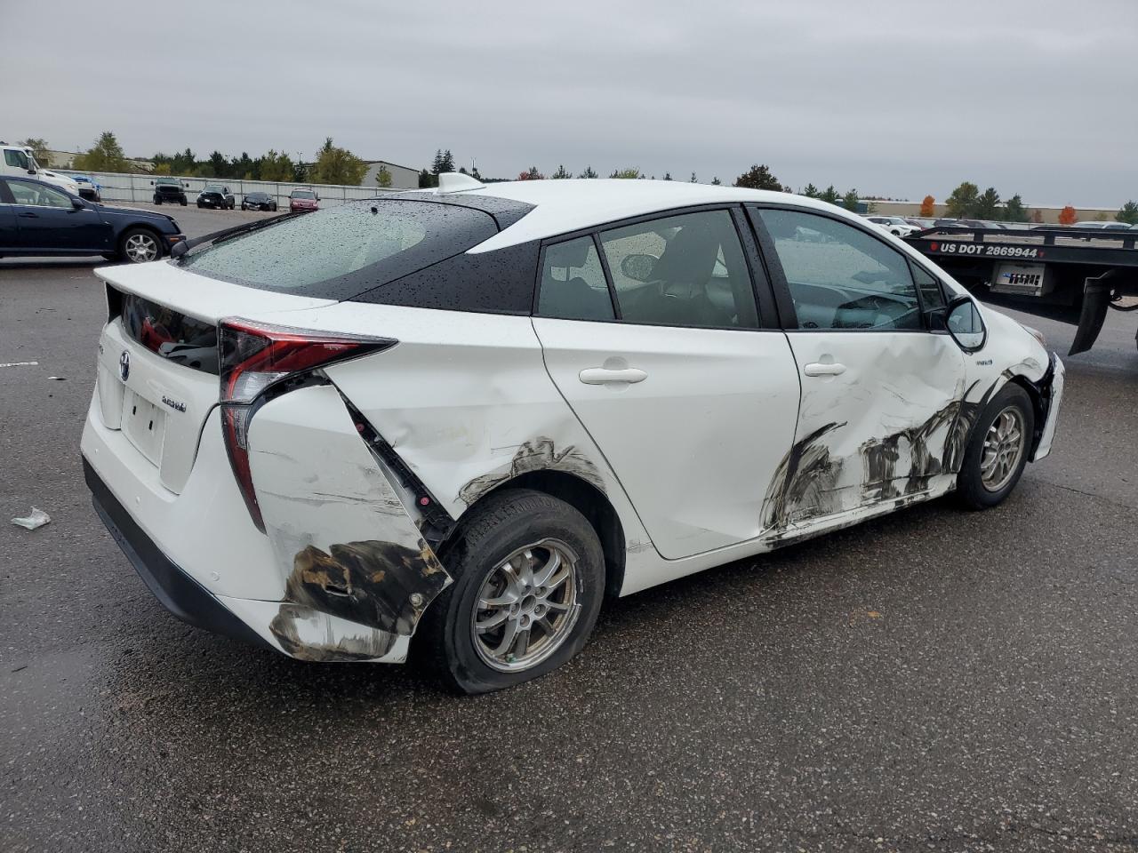 2016 Toyota Prius - Фото 3