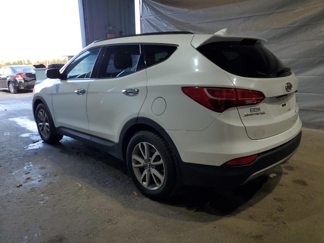 2014 Hyundai Santa Fe Sport - Image 2