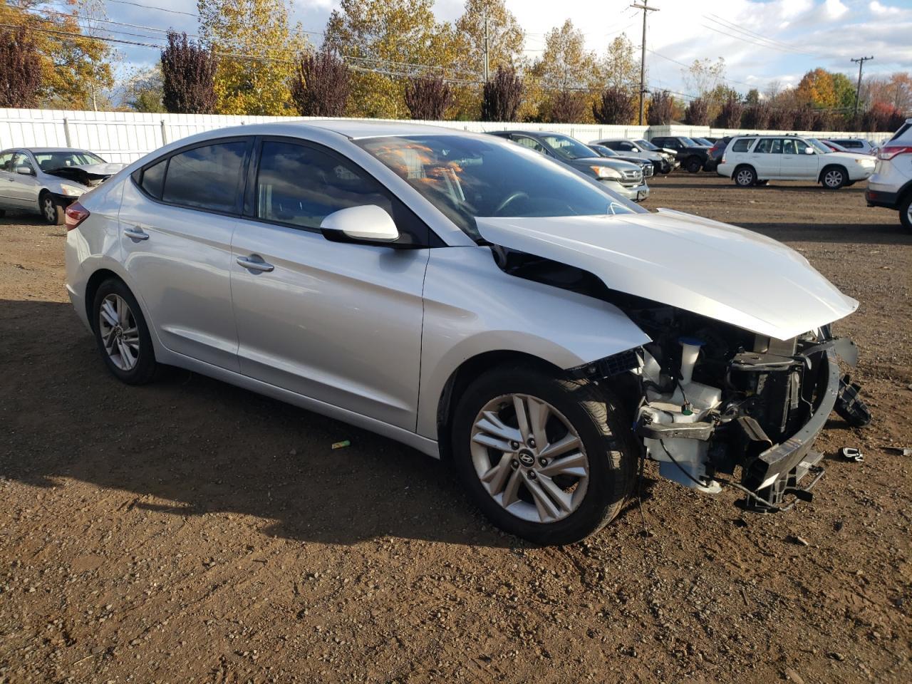 2019 Hyundai Elantra Sel - Image 4