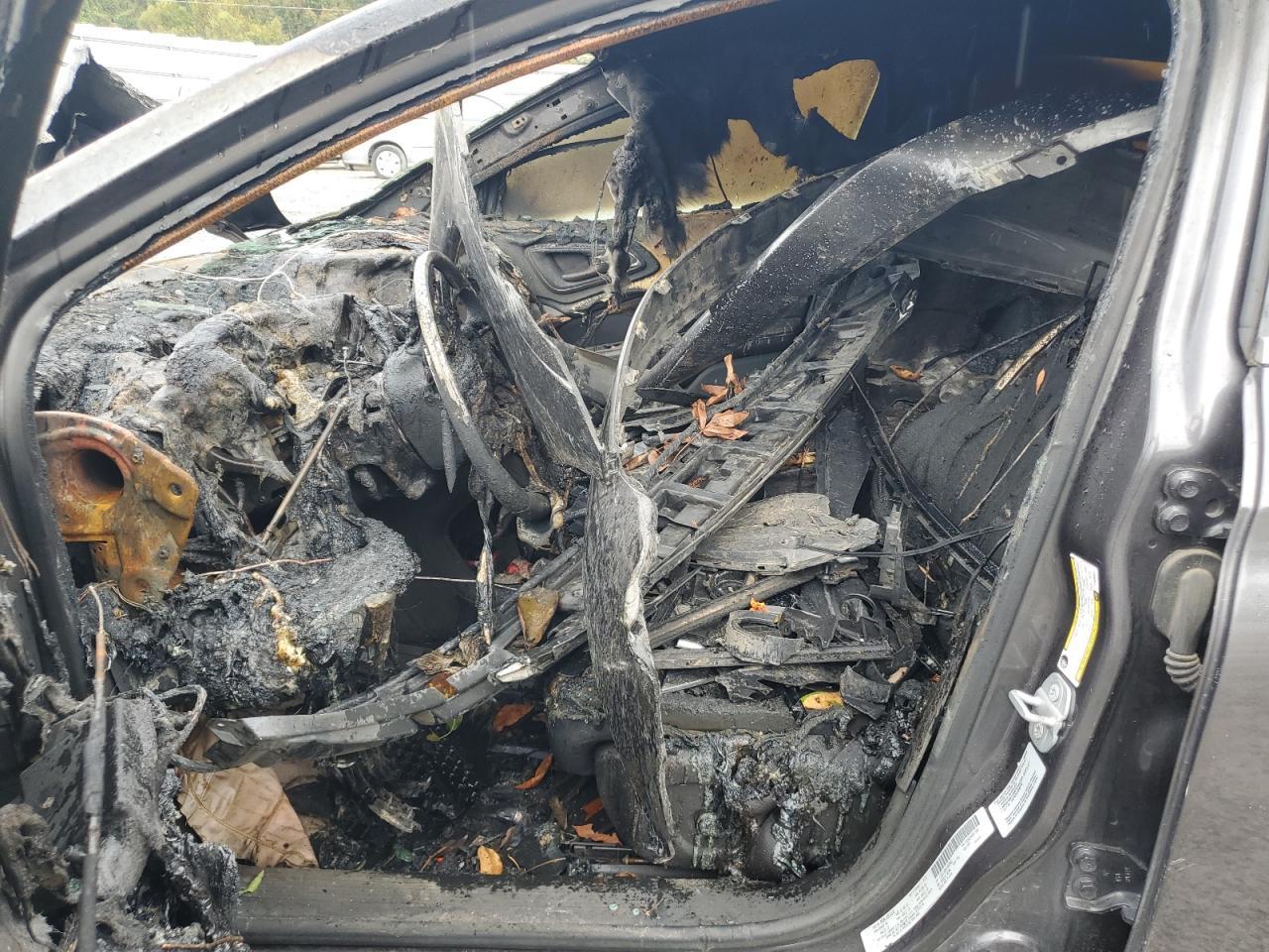 2015 Chrysler 200 Limited - Image 7