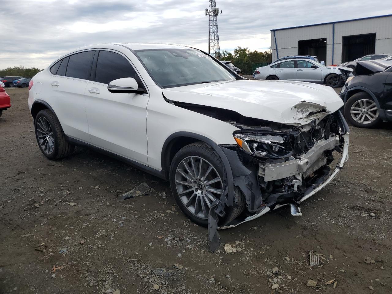 2017 Mercedes-Benz Glc Coupe 300 4Matic - Фото 4