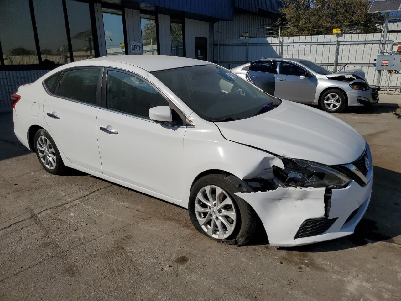 2019 Nissan Sentra - Image 4
