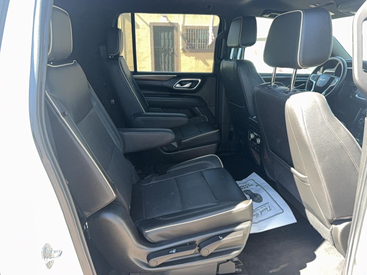 2023 Chevrolet Suburban K1500 Premier - Image 6