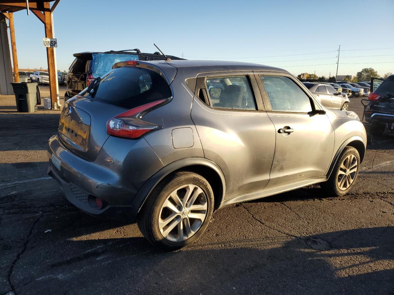 2016 Nissan Juke S - Фото 3