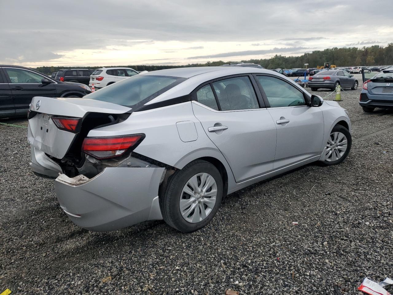 2022 Nissan Sentra S - Фото 3